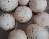 A picture of step 1 of Stuffed Mushrooms 🍄.