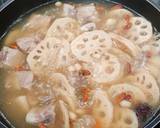 Lotus root pork ribs soup