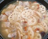 A picture of step 12 of Lotus root pork ribs soup.
