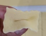 Foto del paso 7 de la receta: 🍝 Farfalle caseros con salsa bechamel de jamón y oliva 🍝 - 🍝 Fideos moñitos caseros con semolín🍝