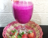 Foto langkah ke 4 dari resep Jus Stoberi, Buah Naga, Pisang.