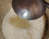Foto del passaggio 4 della ricetta Risotto ai funghi porcini