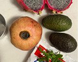 Foto del paso 1 de la receta: Postre de fruta del dragón, aguacate, granada y miel