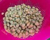 Foto del paso 2 de la receta: Pochas con marisco