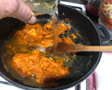 Foto del paso 6 de la receta: Pollo guisado con setas de cultivo y aromas de hierbas provenzales