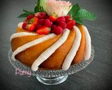 Foto del passaggio 9 della ricetta BUND CAKE MANDORLA, ACQUA DI ROSE E FRUTTI ROSSI
