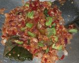 Foto langkah ke 2 dari resep Udang,tempe,pete,masak daun salam.