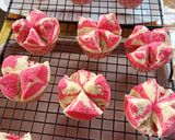 Foto langkah ke 7 dari resep Bolu Kukus Merah Putih🇲🇨.