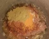 A picture of step 3 of Chicken keema.