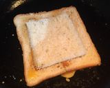 A picture of step 4 of Dim Paruti / Egg Bread Toast.