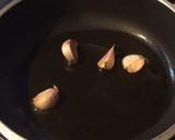 Foto del paso 2 de la receta: Pollo al ajillo con arroz cremoso