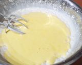 Foto del passaggio 3 della ricetta Crema al vin santo con cantuccini
