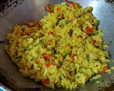 A picture of step 4 of Kanda Poha.