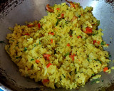 A picture of step 4 of Kanda Poha.