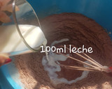Foto del paso 3 de la receta: Bizcochuelo de chocolate con mayonesa! Muy delicioso y húmedo!🤤