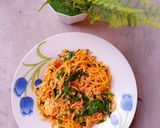 Foto langkah ke 4 dari resep Mie Goreng Daun Kelor.