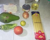 A picture of step 1 of Pasta with Guacamole Sauce and Tuna.