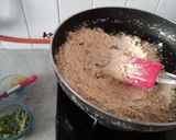 A picture of step 5 of Tiranga Kofta in Makhani Gravy.