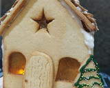 Foto del paso 9 de la receta: Casita navideña de galletas