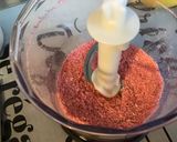 Une image de l'étape 1 de Pâte brisée aux pralines roses, lait et farine d'épeautre.