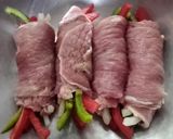 Foto del paso 1 de la receta: Rollitos de res rellenos de pimientos