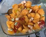 Une image de l'étape 9 de Melons aux crevettes, tomates cerises et bleu d'Auvergne.