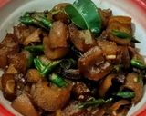 Foto langkah ke 5 dari resep Oseng Kikil Lombok Ijo.