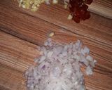 A picture of step 2 of Egg roll.