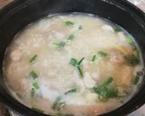 รูปขั้นตอนการทำที่ 4 ของ ข้าวต้มไก่ใส่ขิง