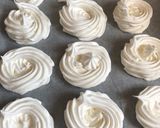 Pas rețetă Mini Pavlova/Tort Pavlova 1 fotografie