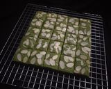 Foto langkah ke 7 dari resep AlMaNies (Almond Matcha Brownies).