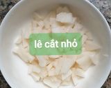 Hình bước làm 1 của món Lê chưng đường phèn
