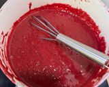 Pas rețetă Red velvet cu jeleu din fructe de padure 13 fotografie