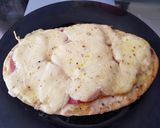 Une image de l'étape 6 de Pizza au jambon italien et mozzarella.