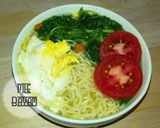Foto langkah ke 5 dari resep Mie Bayam Seger.