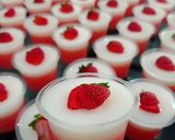 Foto langkah ke 6 dari resep Pudding Susu Strawberry.