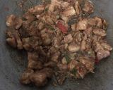 รูปขั้นตอนการทำที่ 4 ของ “หมูสามชั้นผัดสะตอ”