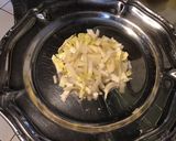 Une image de l'étape 4 de Salade surprise courgettes poivrons et barquettes d endives façon sandwich.