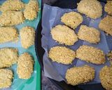 Foto del paso 3 de la receta: Nuggets / Bocaditos crujientes de pollo (sin tacc)