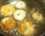 A picture of step 5 of Honey glazed apple rings.