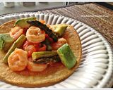 酪梨鮮蝦蘆筍Tostadas的食譜步驟4照片