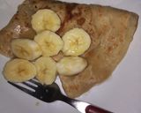 A picture of step 3 of Crepes.