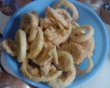 Rántott hagymakarikák recept fázis 1 fotója