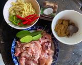 รูปขั้นตอนการทำที่ 1 ของ ผัดพริกแกงใต้หน่อไม้ไก่