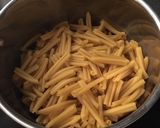 A picture of step 3 of Chorizo and Spinach Creamy Pasta.
