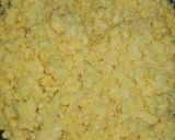 A picture of step 2 of Crispy chicken mongh daal Kachori😋.
