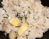 Foto langkah ke 2 dari resep Nasi Daun Jeruk Super Aromatic.