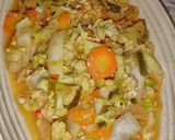 Foto langkah ke 4 dari resep Capcay Sayur Baso Simpel.
