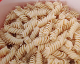 Foto del paso 2 de la receta: Pasta con salsa bechamel y carne g104