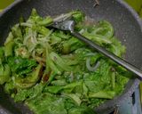 Foto langkah ke 3 dari resep Tumis Selada.